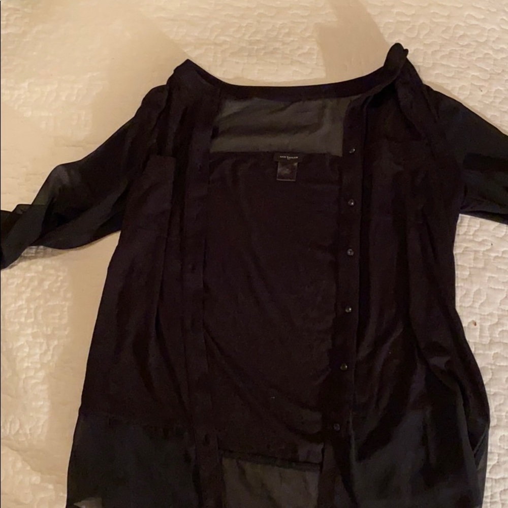 A black button down - Picture 2 of 4